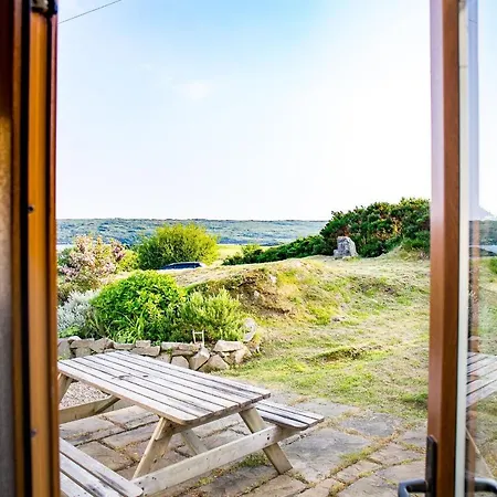 Holiday home Ardbear View