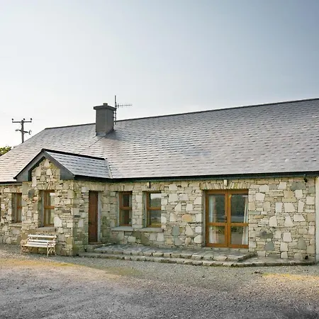 Ardbear View * Clifden
